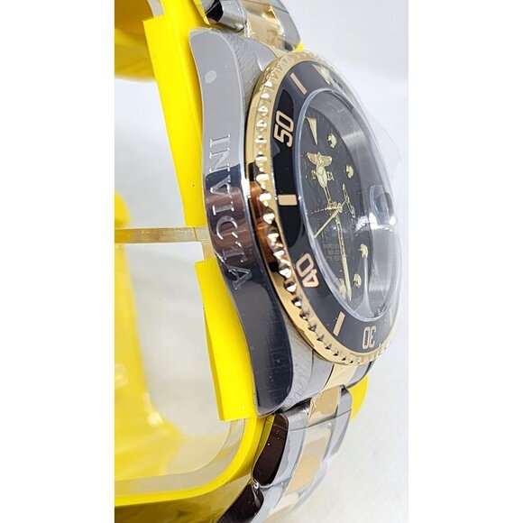 Invicta Pro Diver Men’s 40mm Stainless Steel Quartz Watch | Blue Dial, 200m - Picture 4 of 16